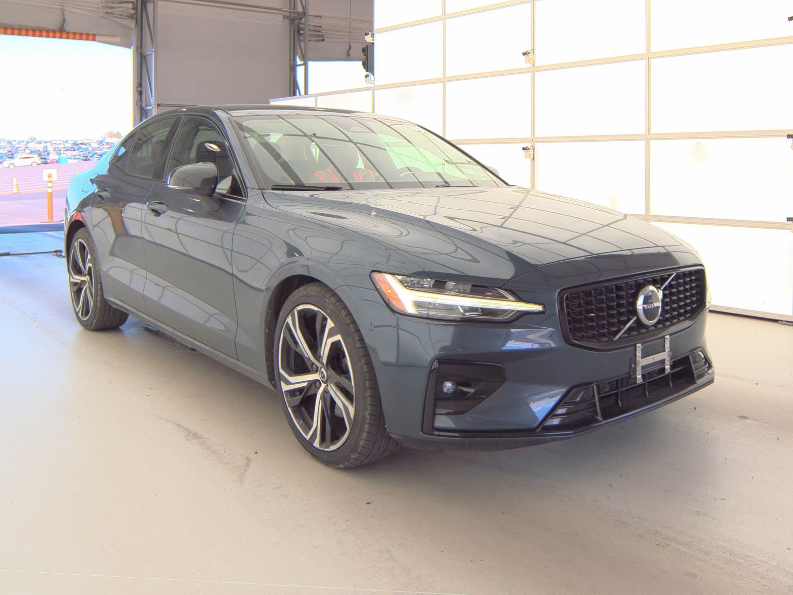 2024 Volvo S60 B5 Core AWD