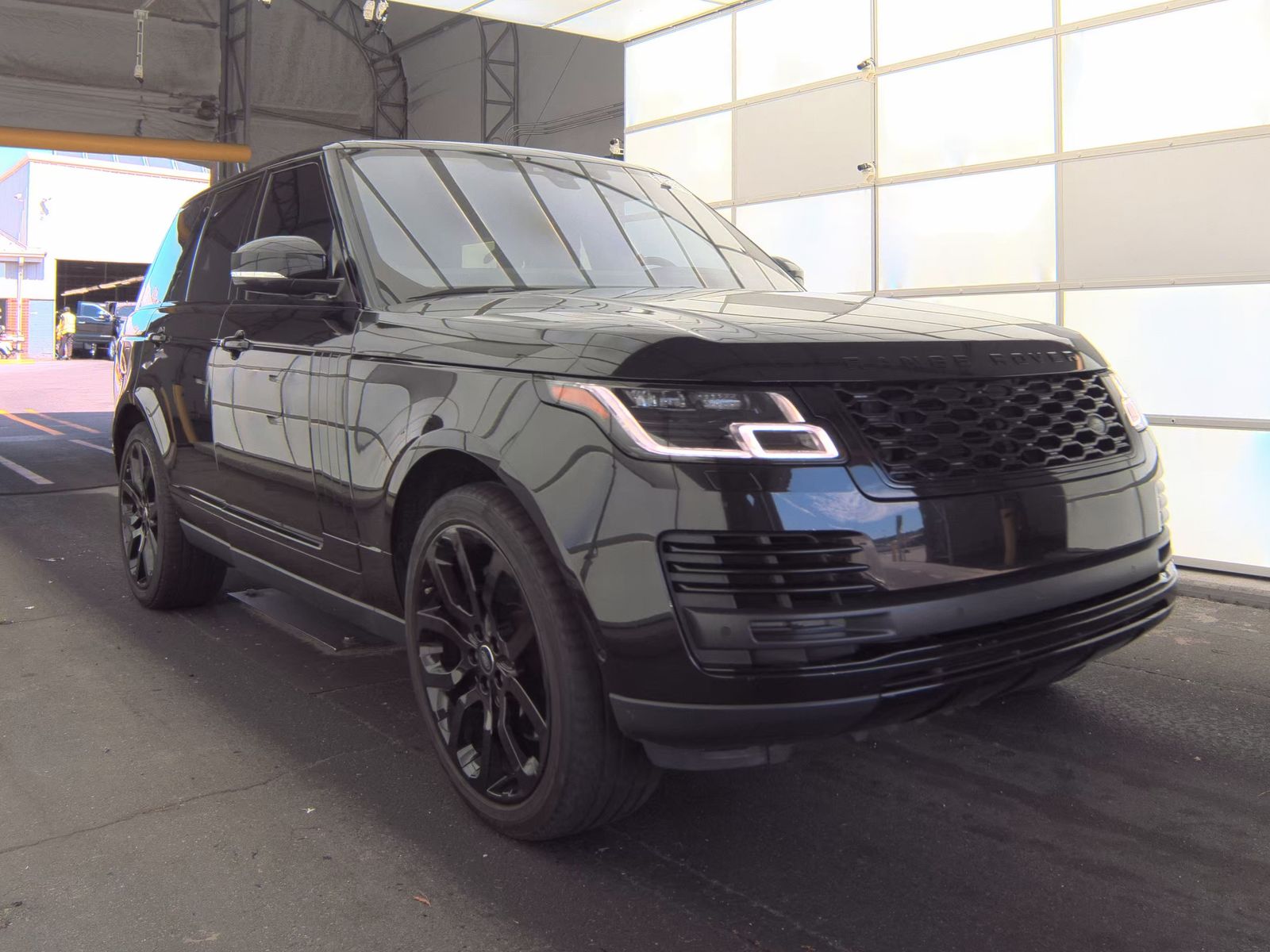 2022 Land Rover Range Rover P525 Westminster AWD