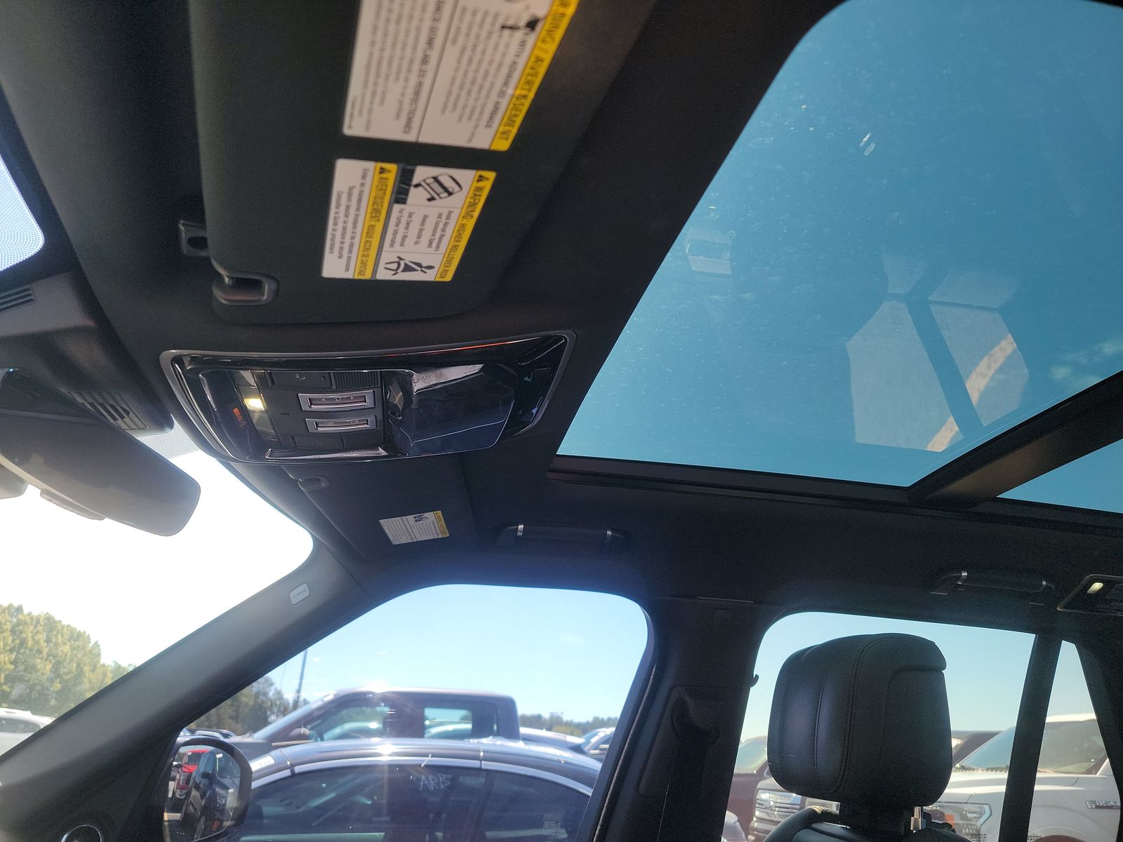 2022 Land Rover Range Rover P525 Westminster AWD