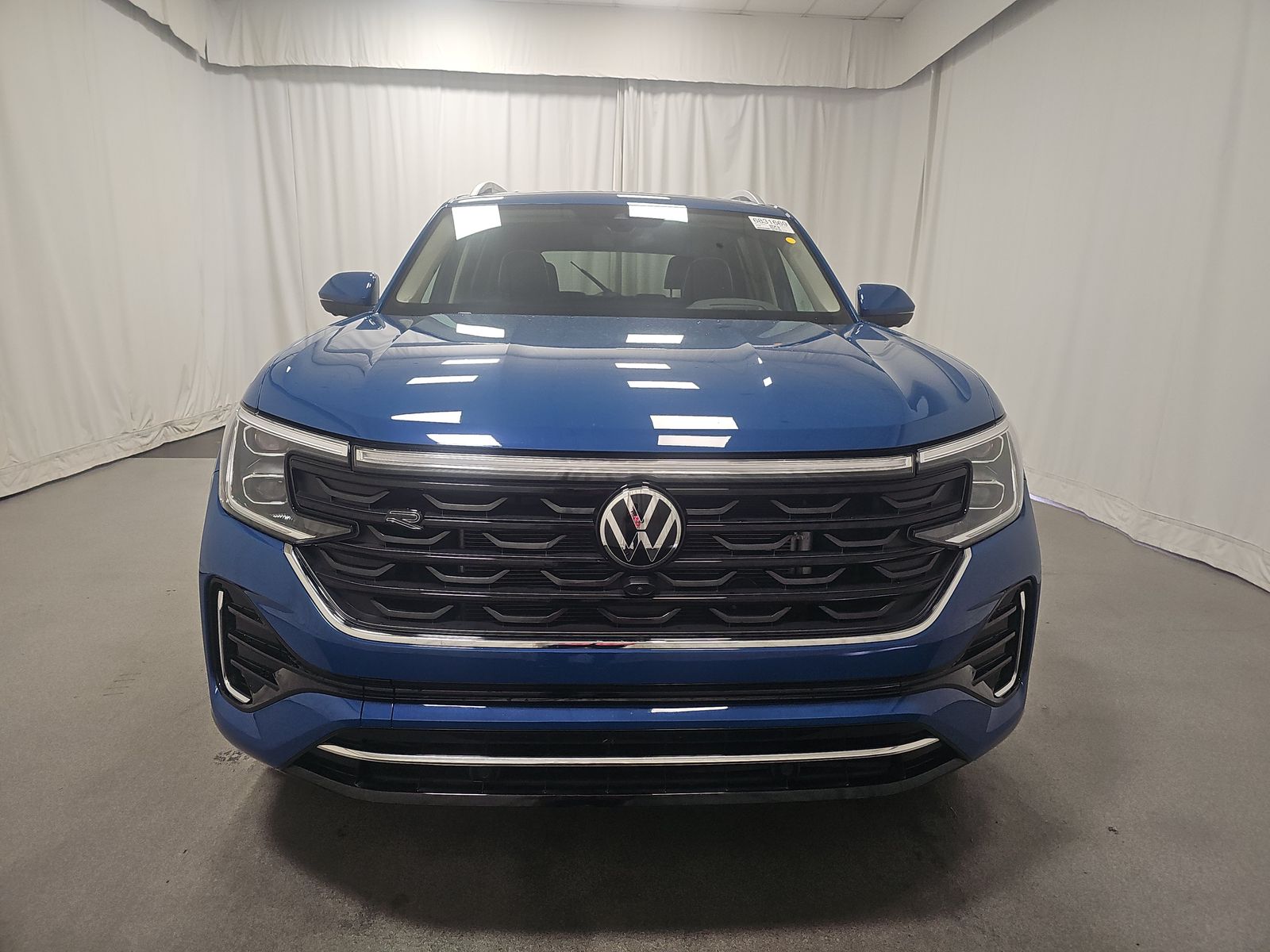 2025 Volkswagen Atlas 2.0T SEL Premium R-Line AWD