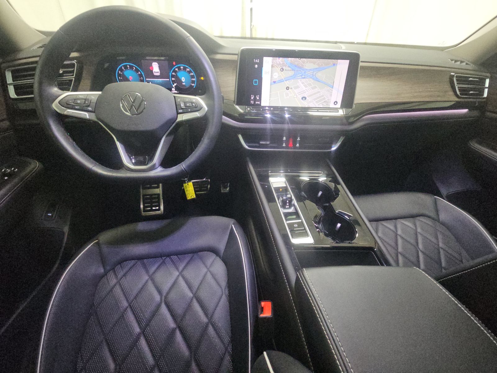 2025 Volkswagen Atlas 2.0T SEL Premium R-Line AWD