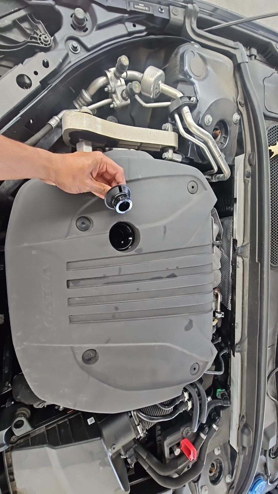 2024 Volvo S60 B5 Core AWD