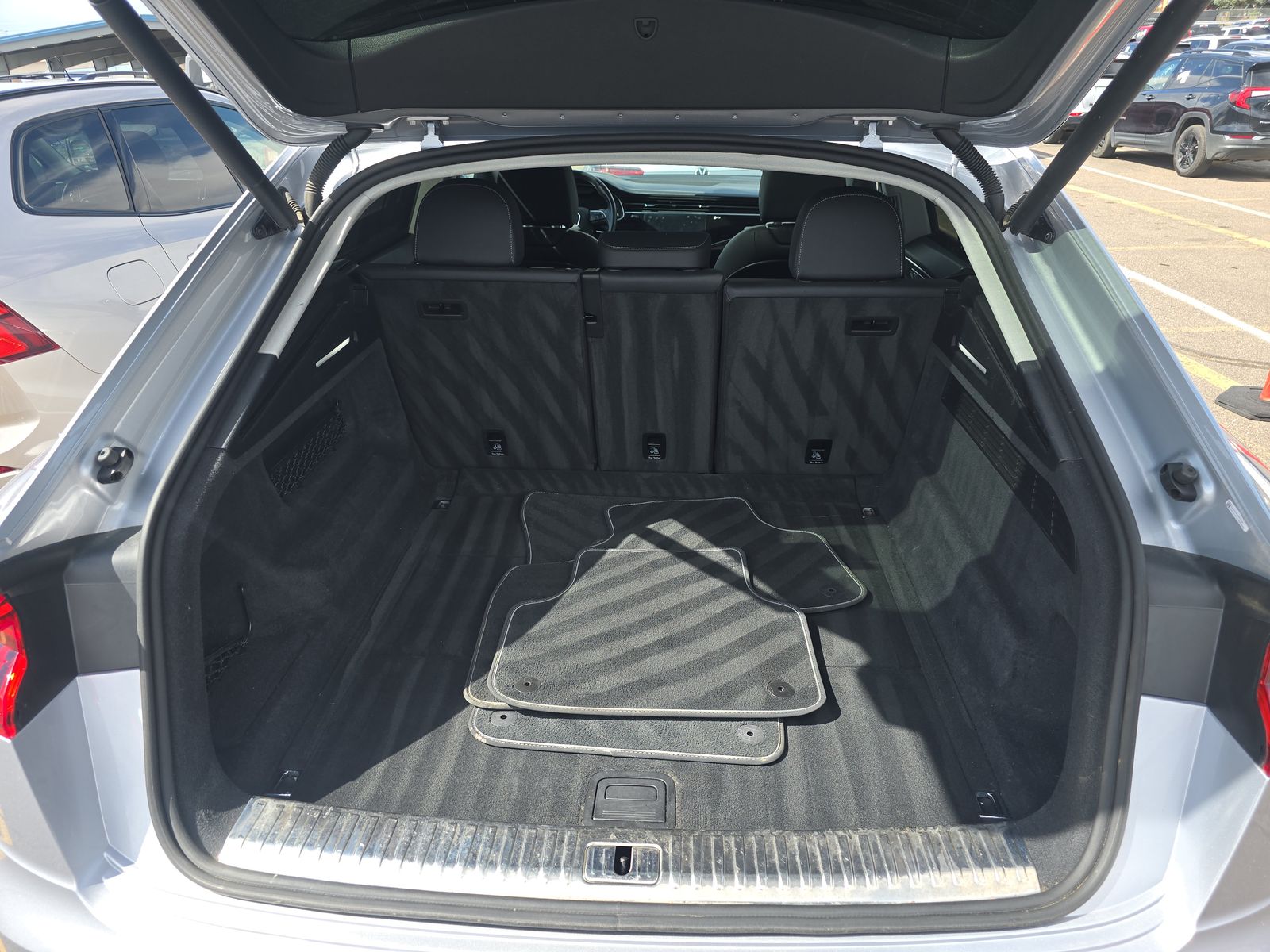 2019 Audi Q8 Prestige AWD