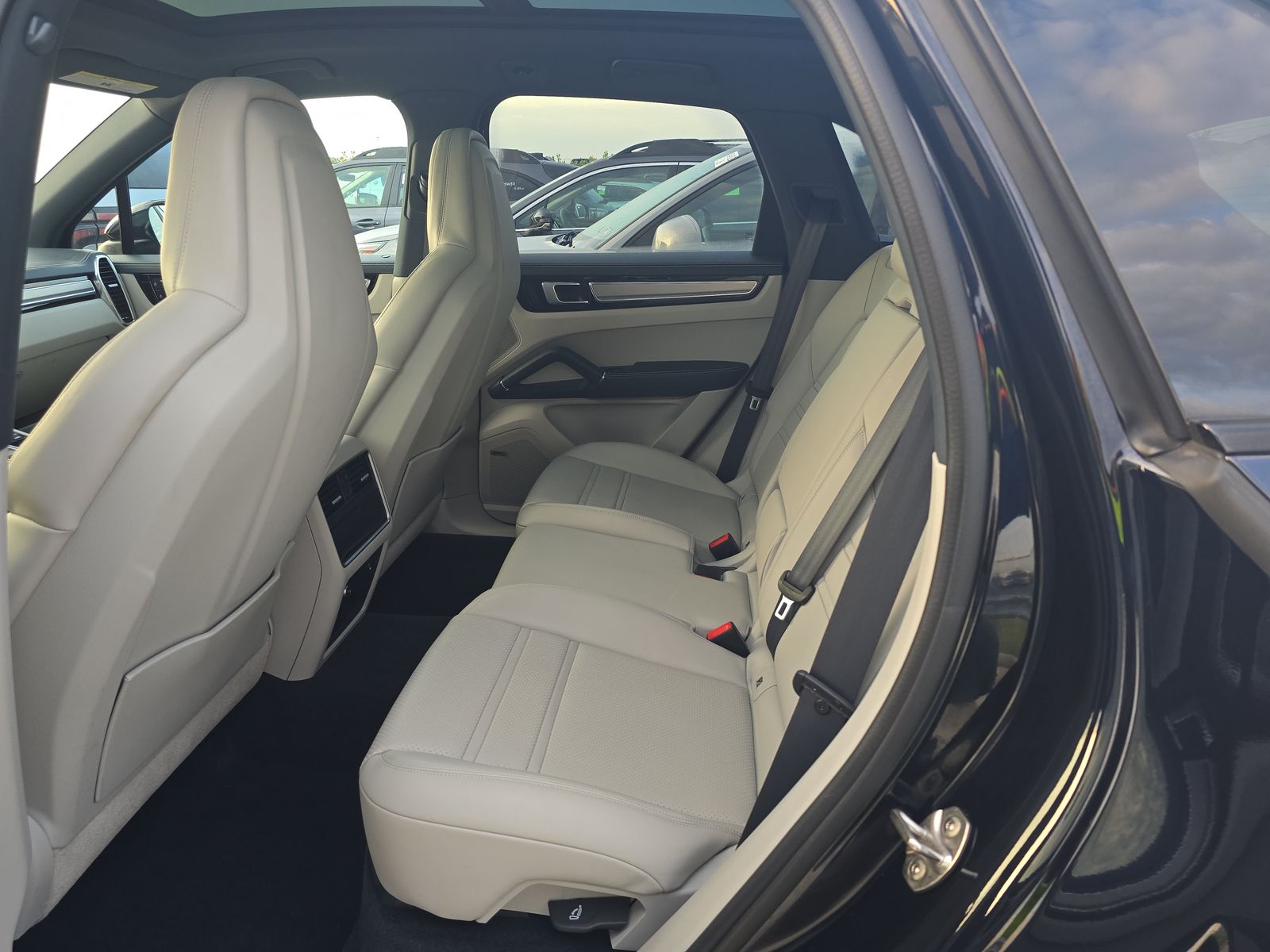 2022 Porsche Cayenne Base AWD