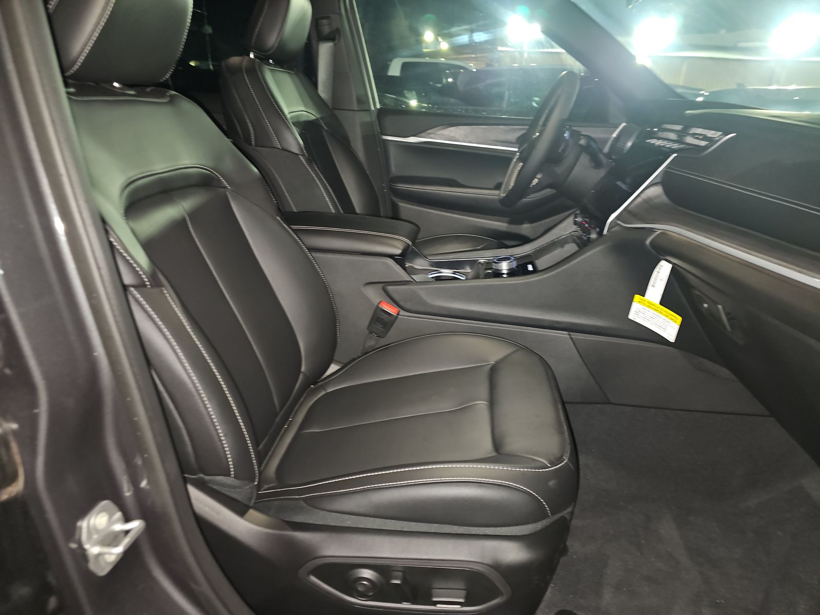 2025 Jeep Grand Cherokee Limited RWD