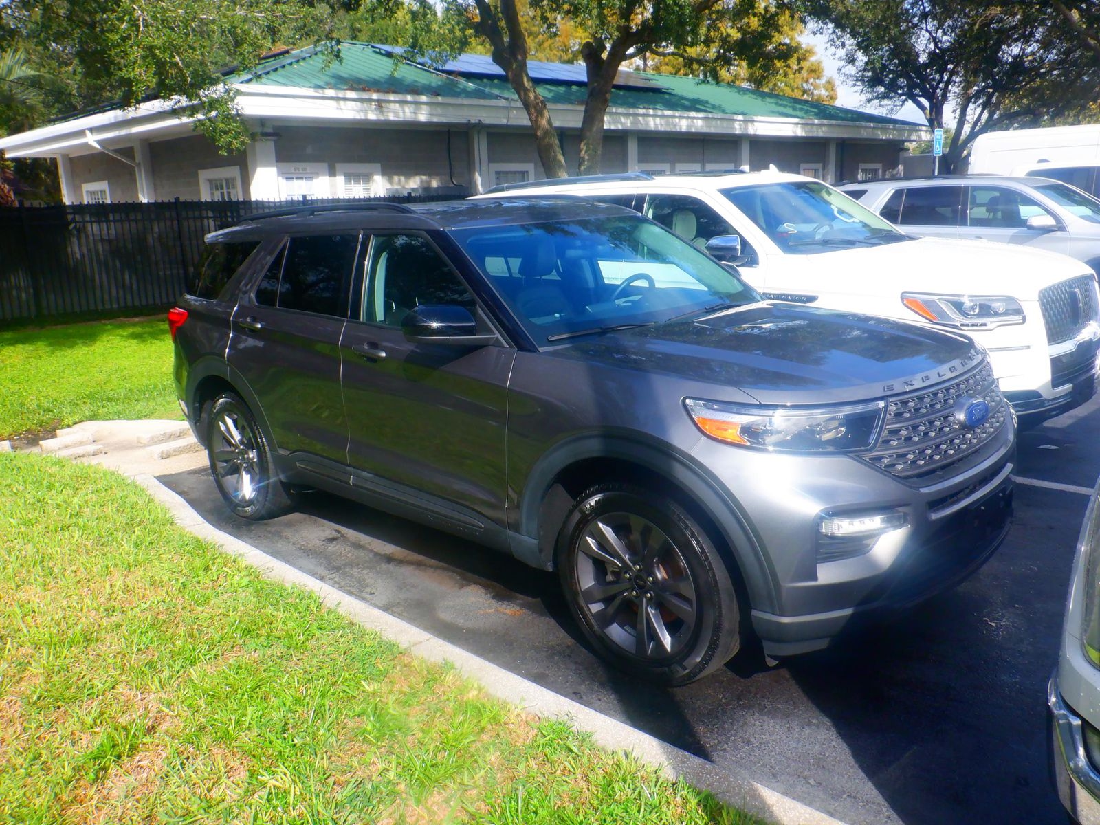 2022 Ford Explorer XLT AWD