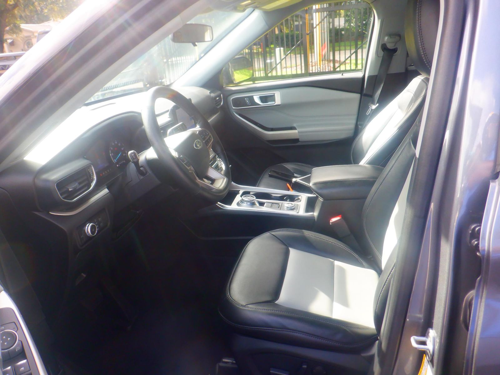 2022 Ford Explorer XLT AWD