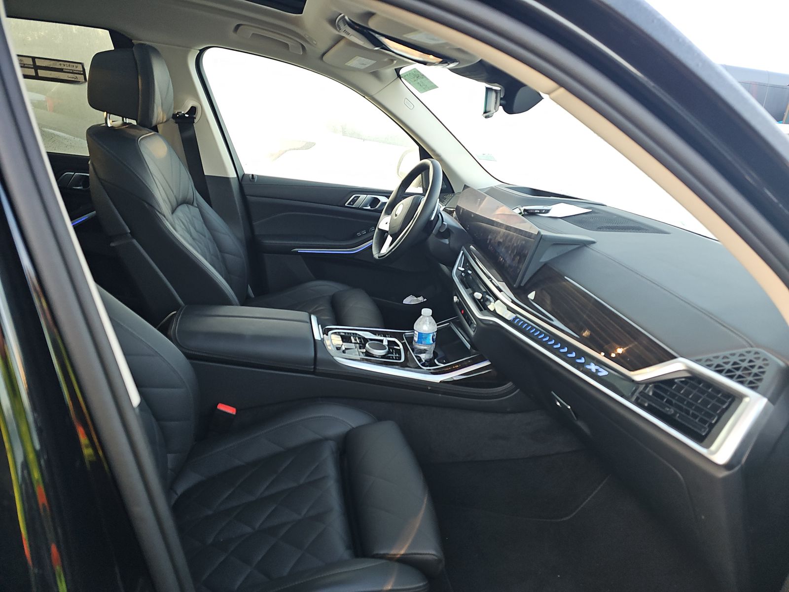 2025 BMW X7 xDrive40i AWD