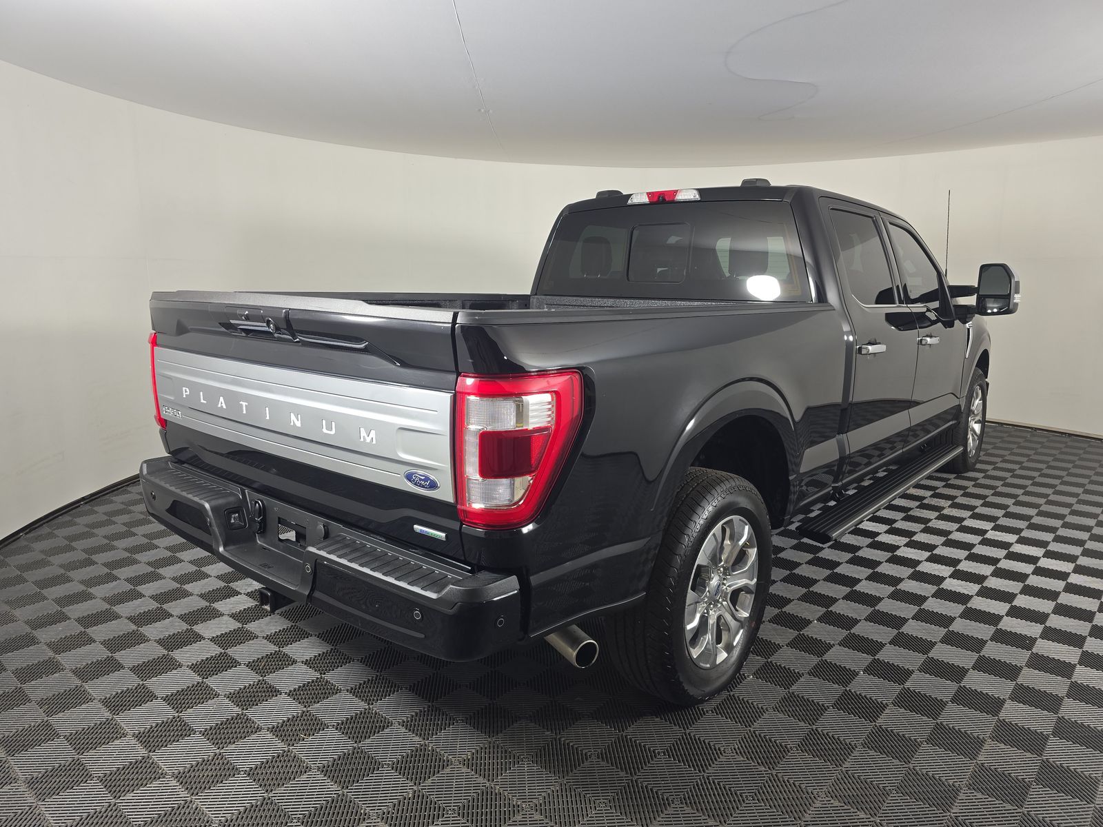 2023 Ford F-150 Platinum AWD