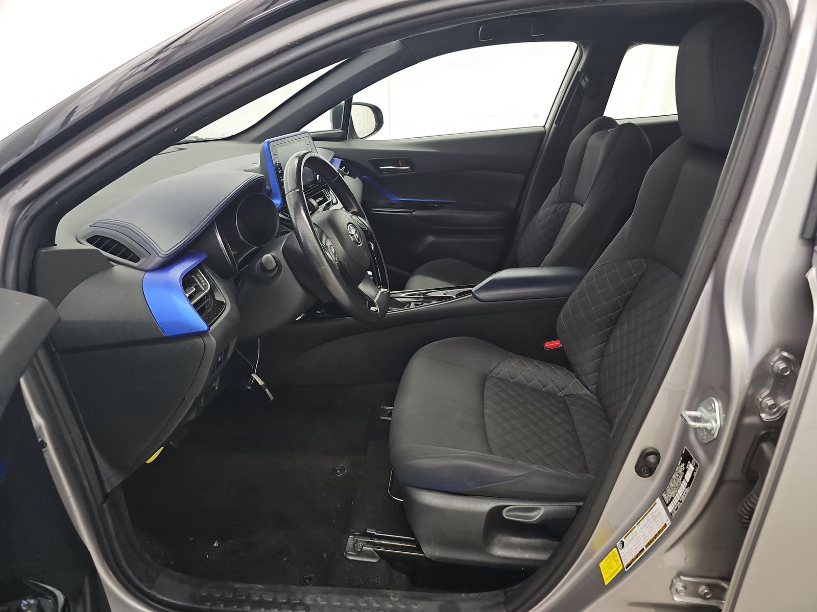 2020 Toyota C-HR XLE FWD