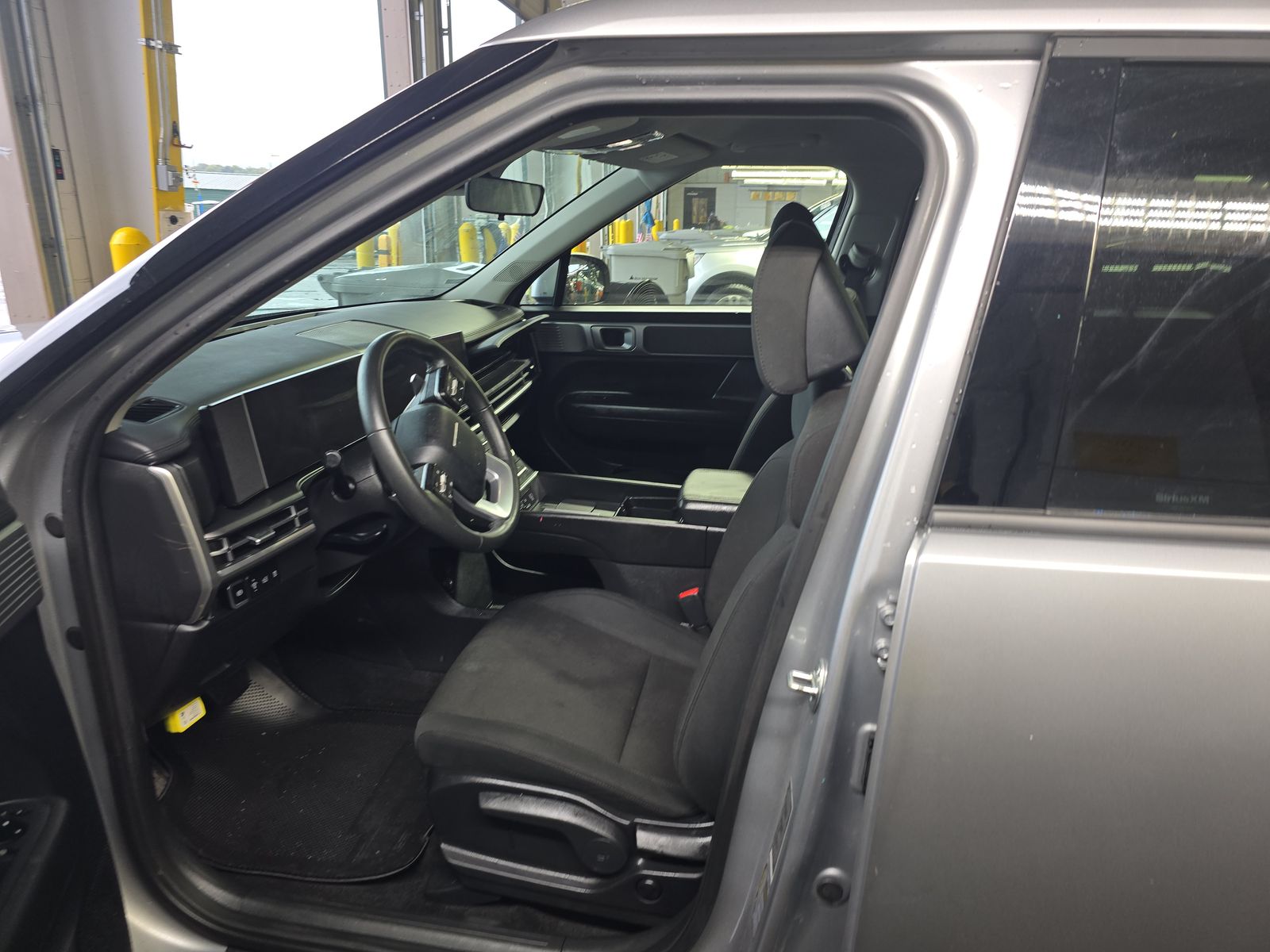 2025 Hyundai Santa Fe SE FWD