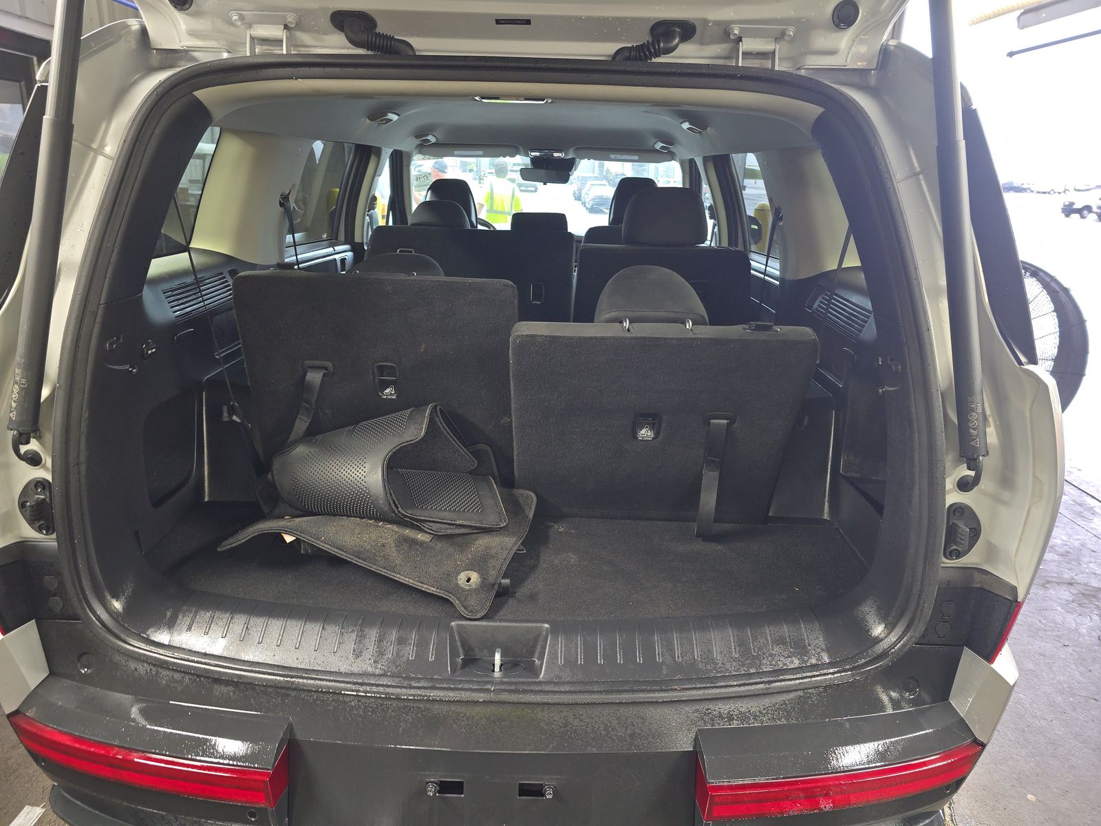 2025 Hyundai Santa Fe SE FWD