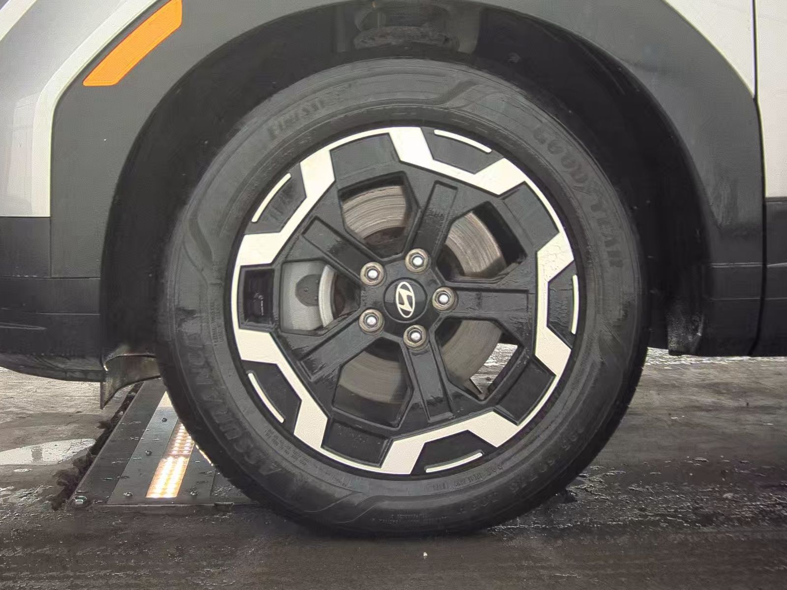 2025 Hyundai Santa Fe SE FWD