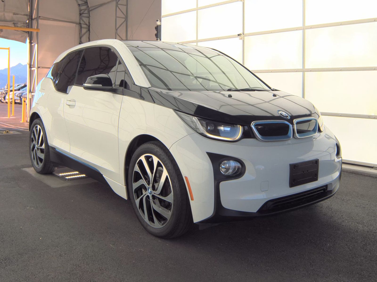 2017 BMW i3 Base RWD