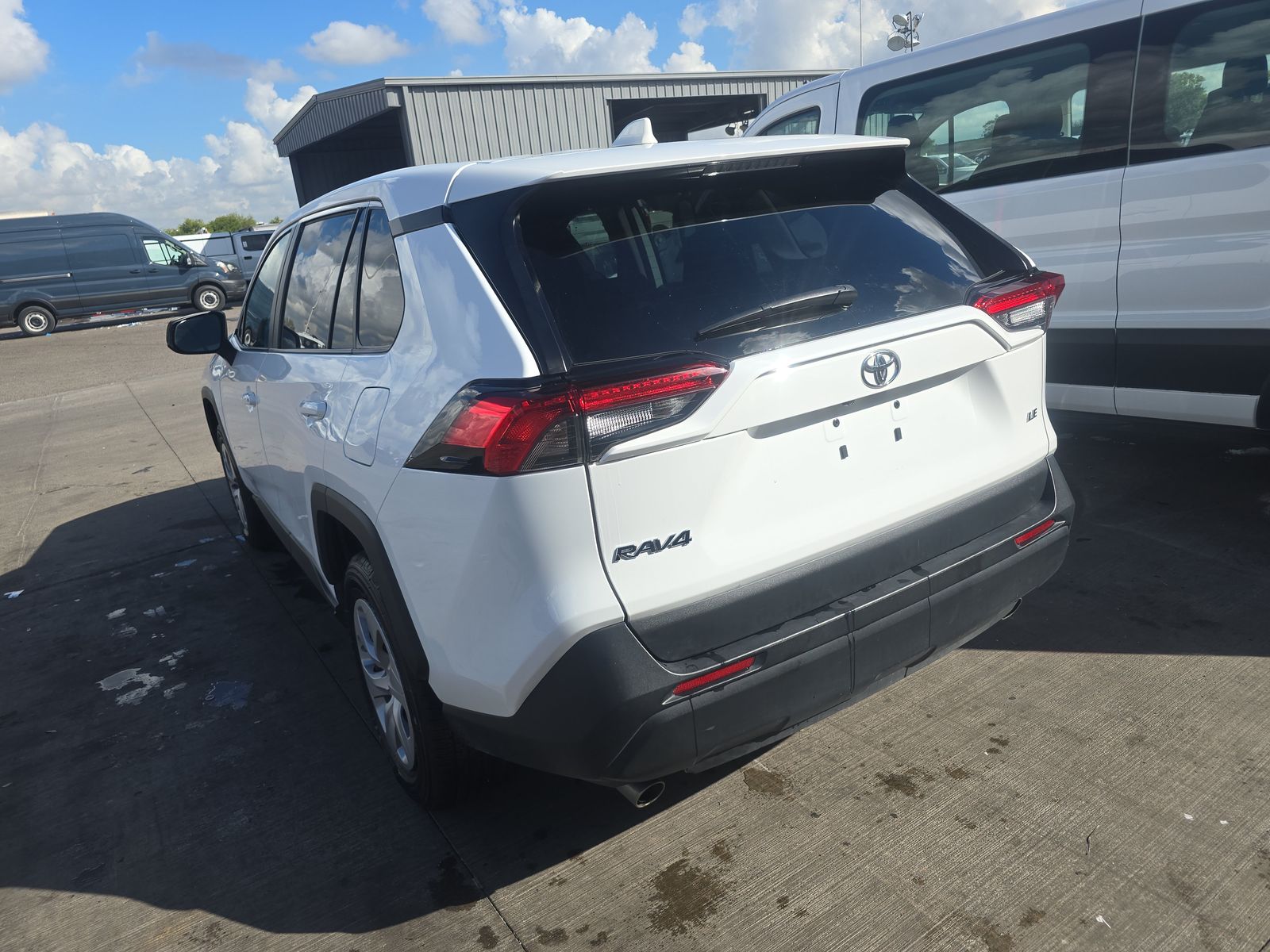 2025 Toyota RAV4 LE FWD