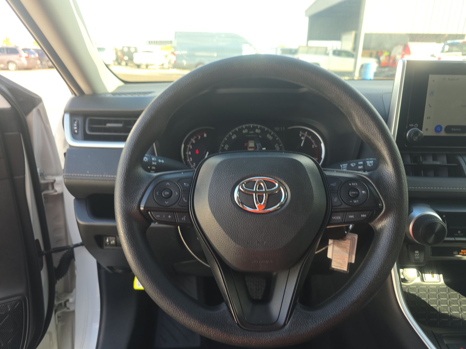 2025 Toyota RAV4 LE FWD