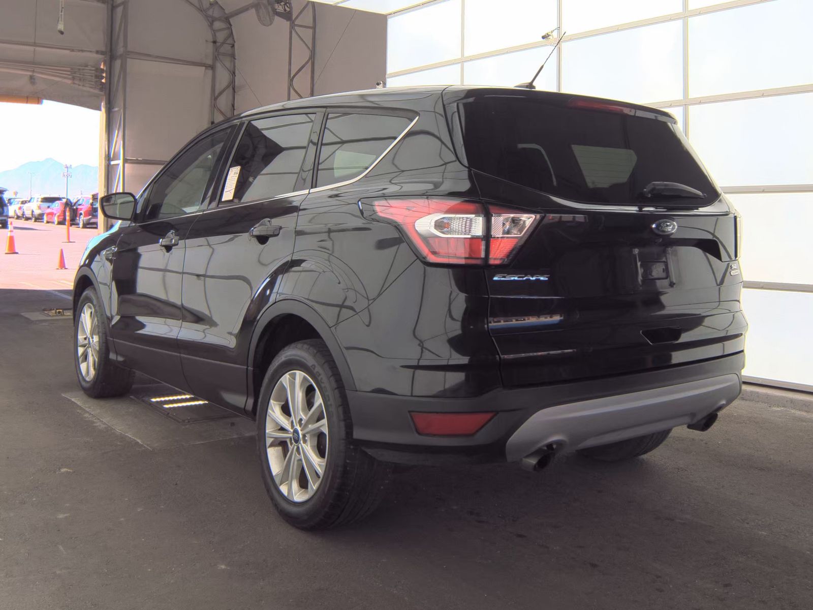 FORD ESCAPE - 9