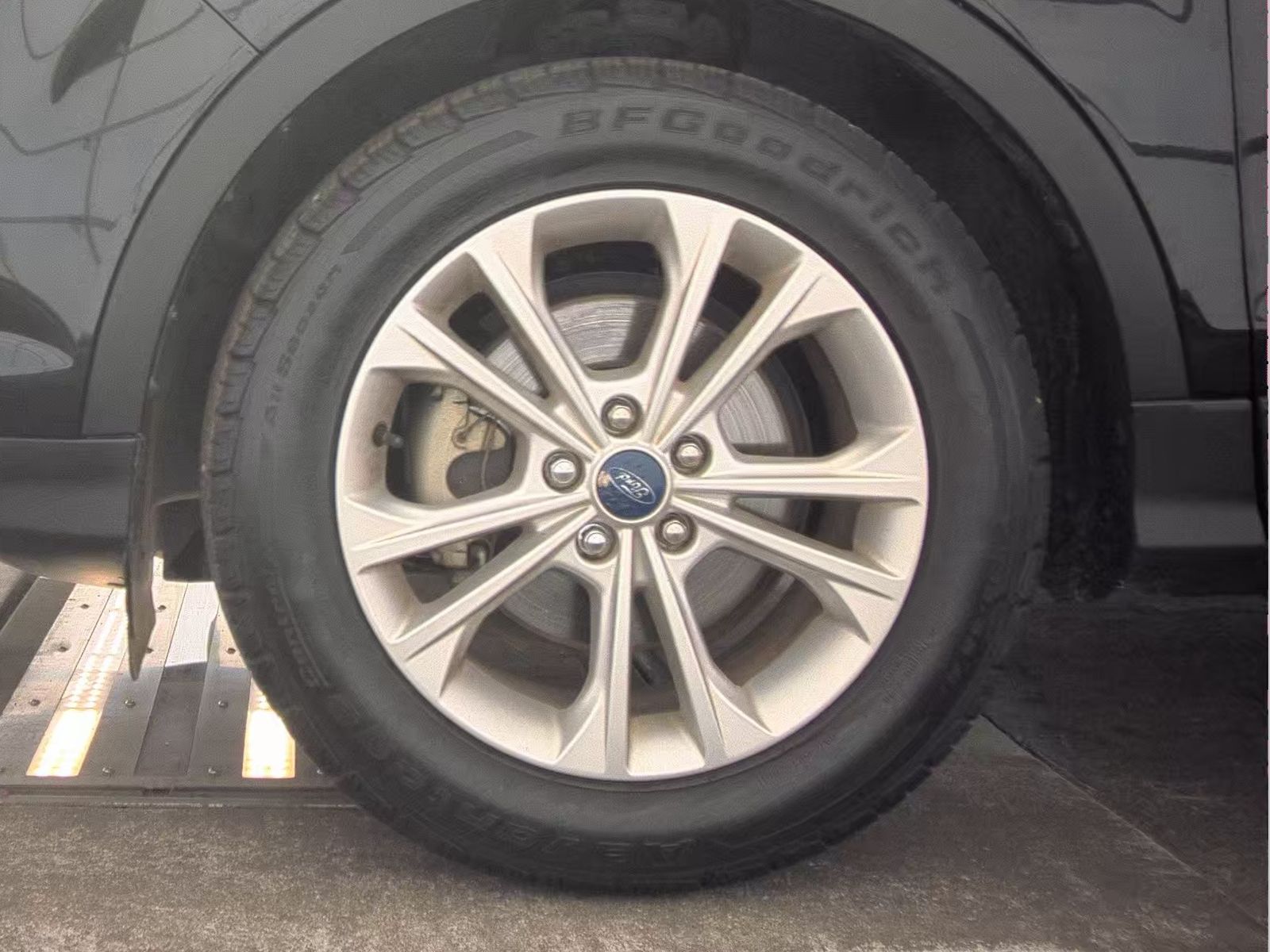 FORD ESCAPE - 10