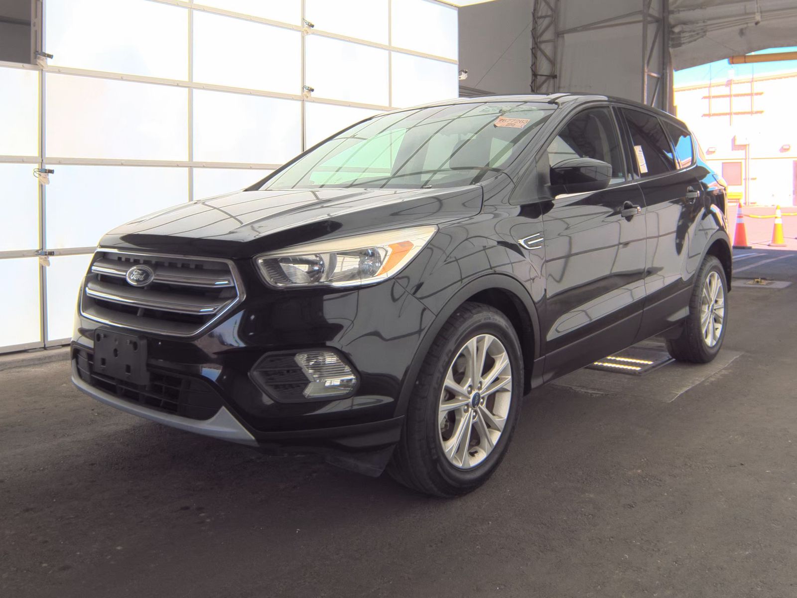 FORD ESCAPE - 1