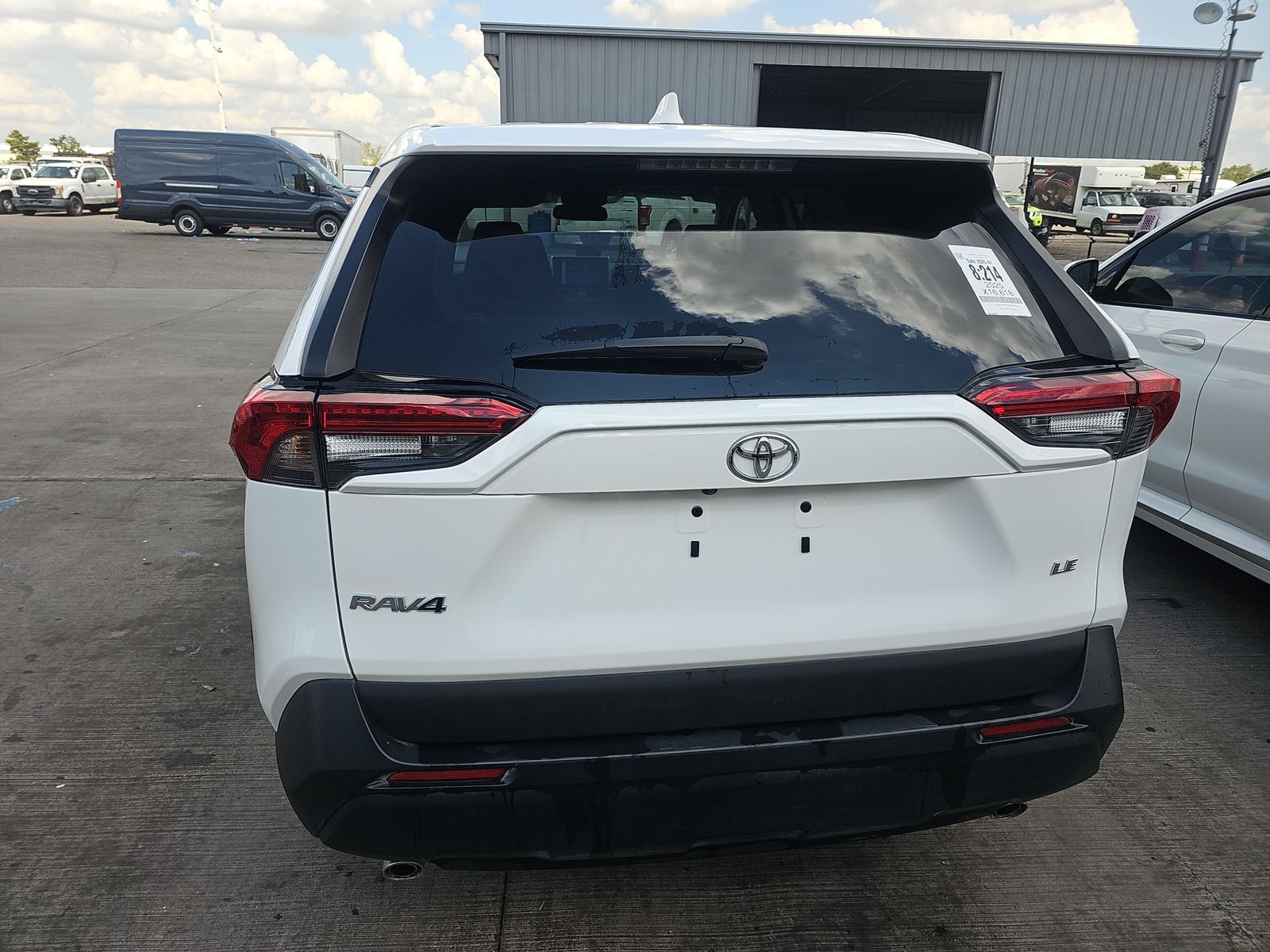 2025 Toyota RAV4 LE FWD