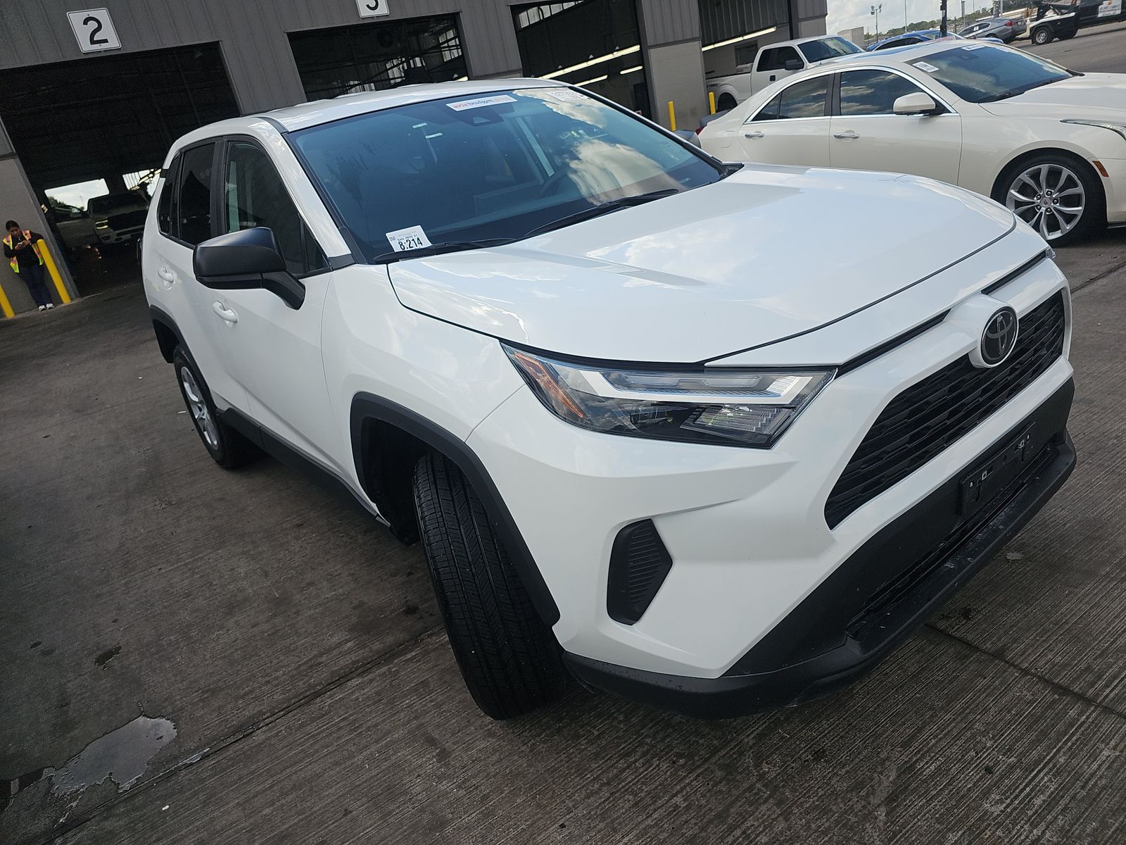 2025 Toyota RAV4 LE FWD