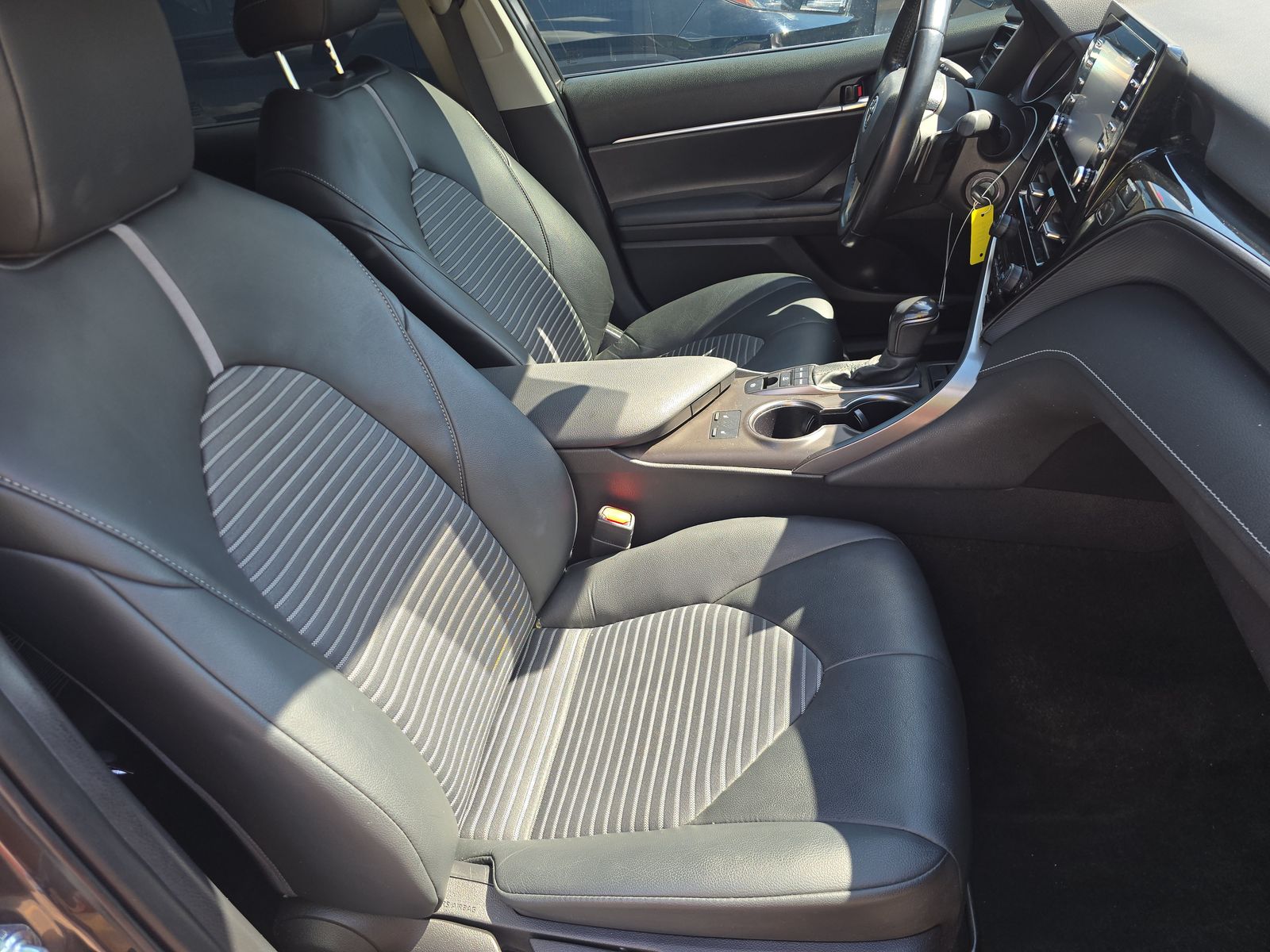 2022 Toyota Camry SE AWD