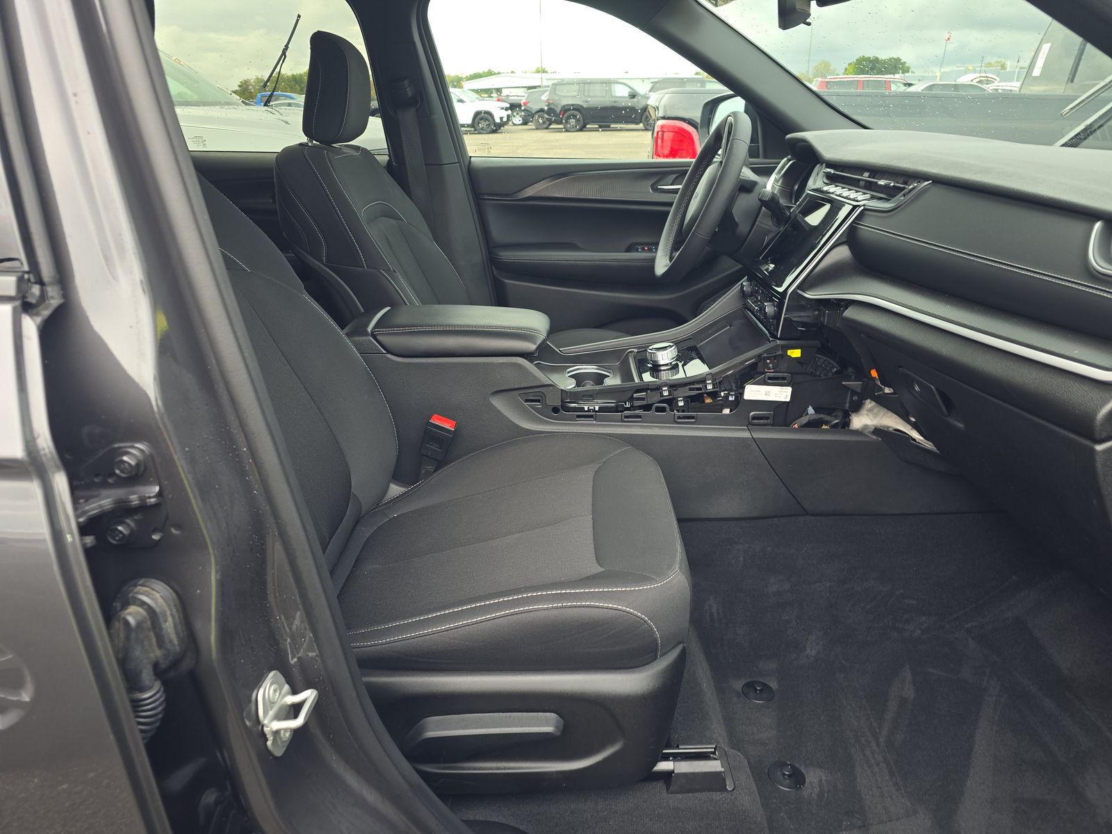 2024 Jeep Grand Cherokee Laredo AWD