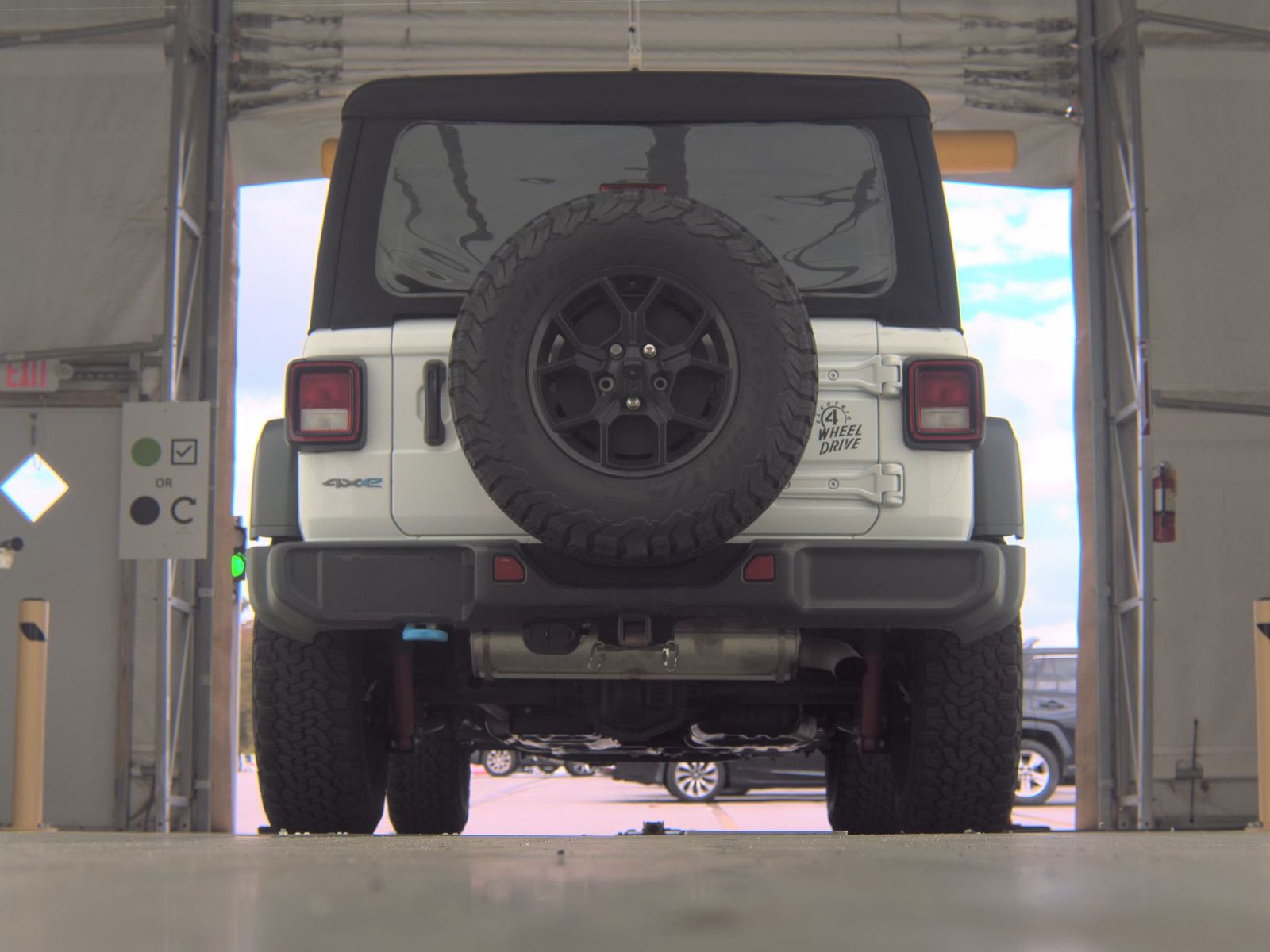 2024 Jeep Wrangler 4xe Willys AWD