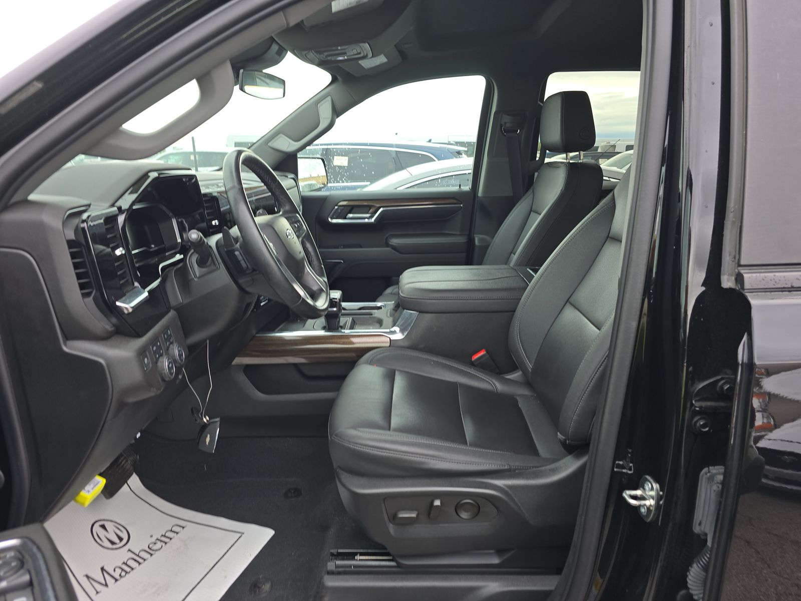 2023 Chevrolet Silverado 1500 RST AWD