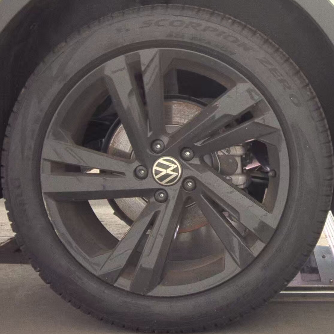 2024 Volkswagen Tiguan 2.0T SE R-Line Black FWD