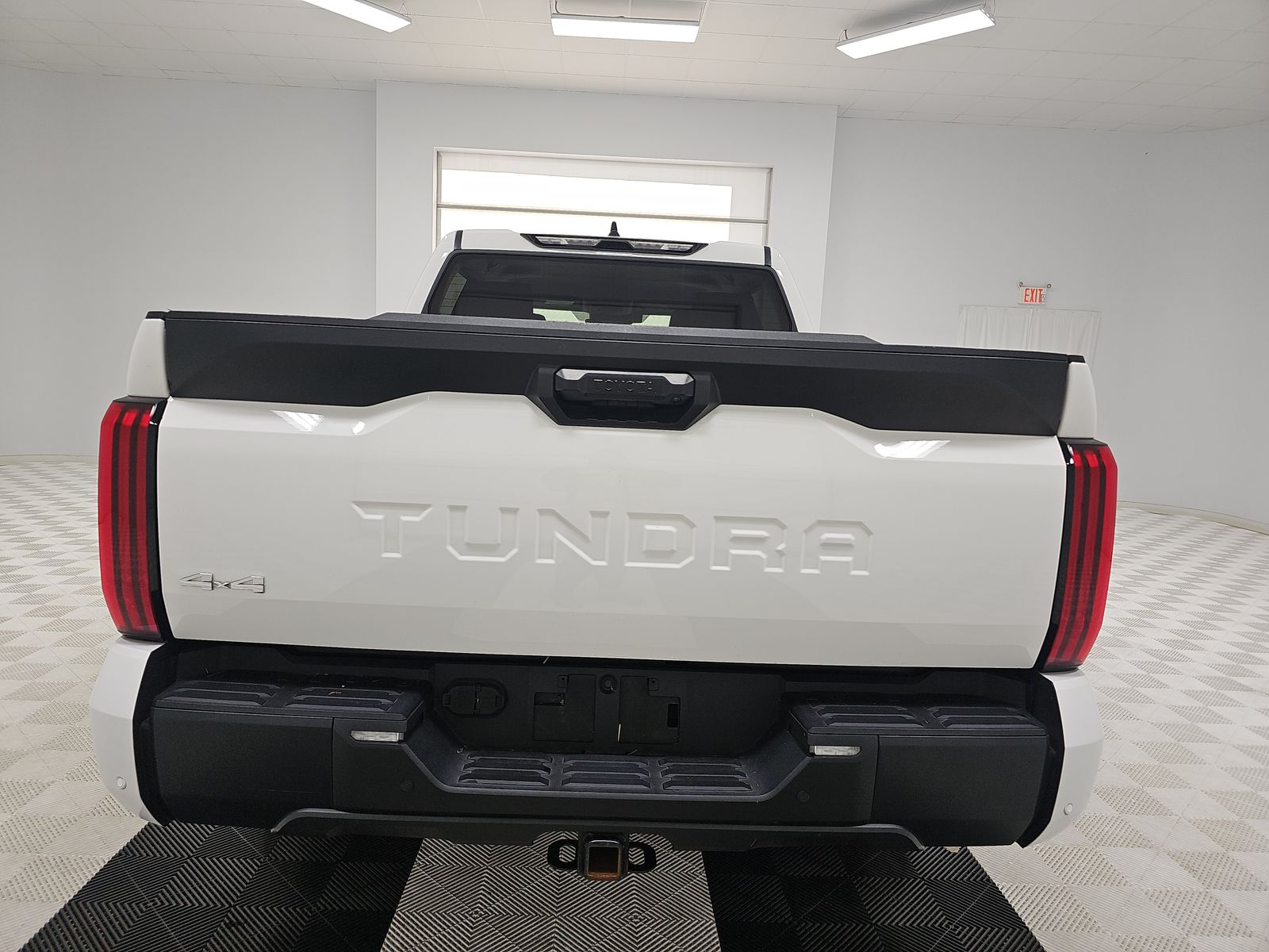 2022 Toyota Tundra SR5 AWD