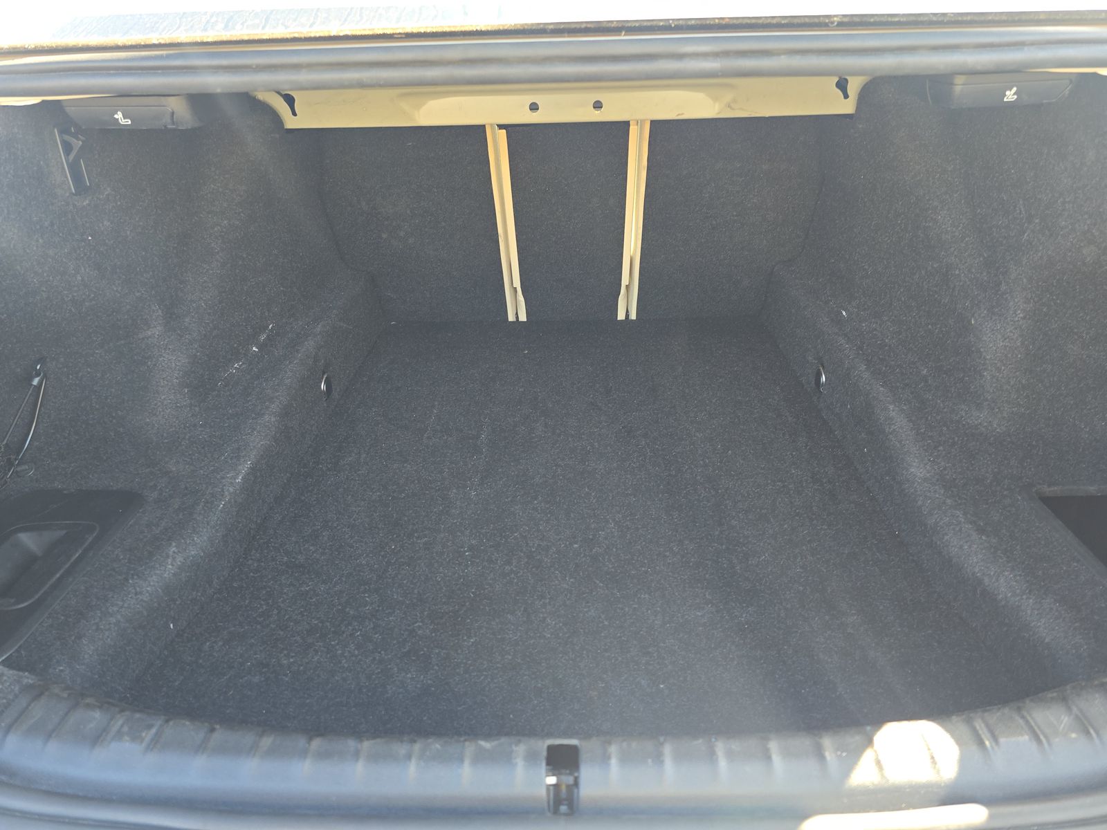 2023 BMW 5 Series 530i RWD