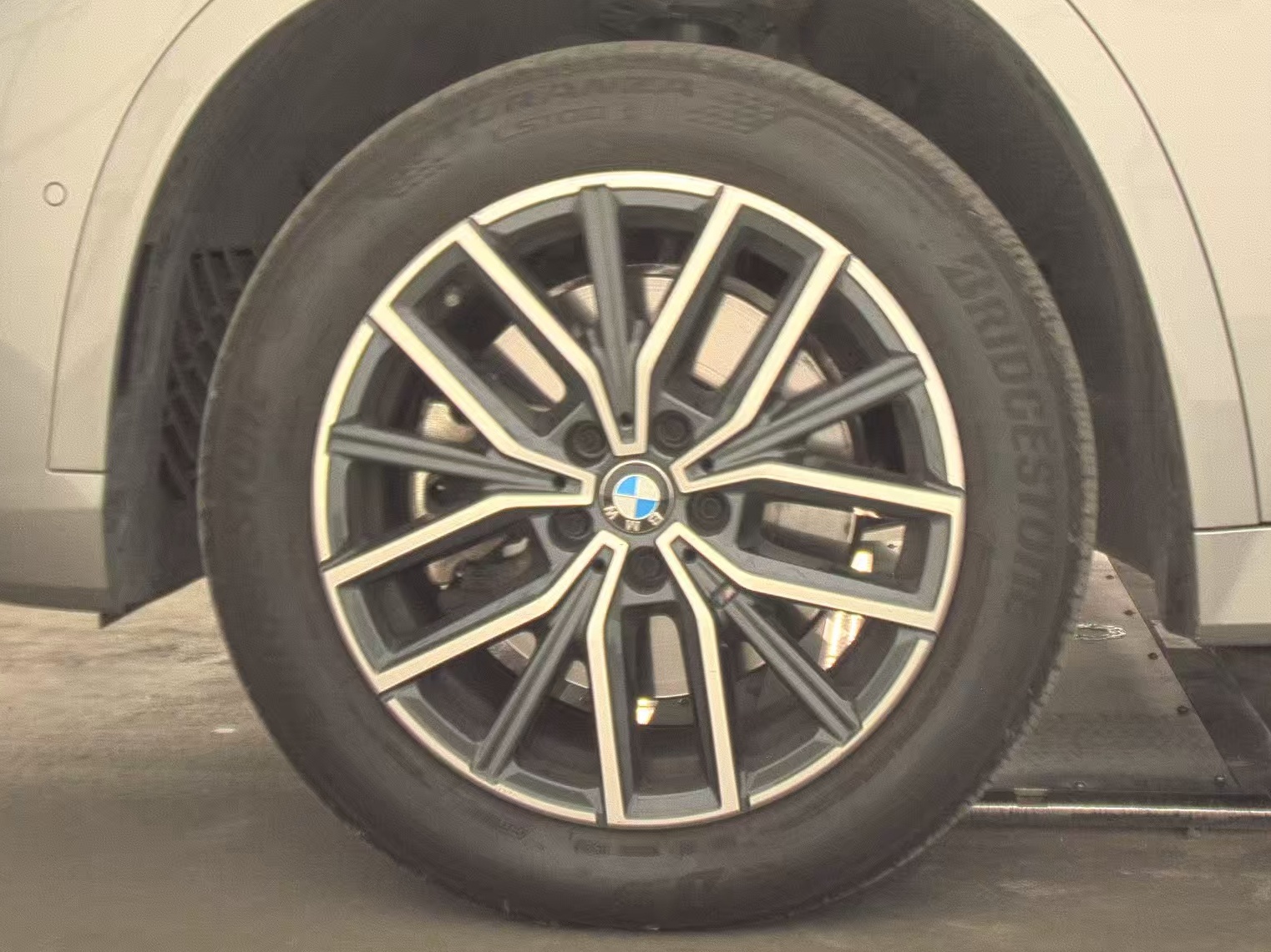 2025 BMW X1 xDrive28i AWD