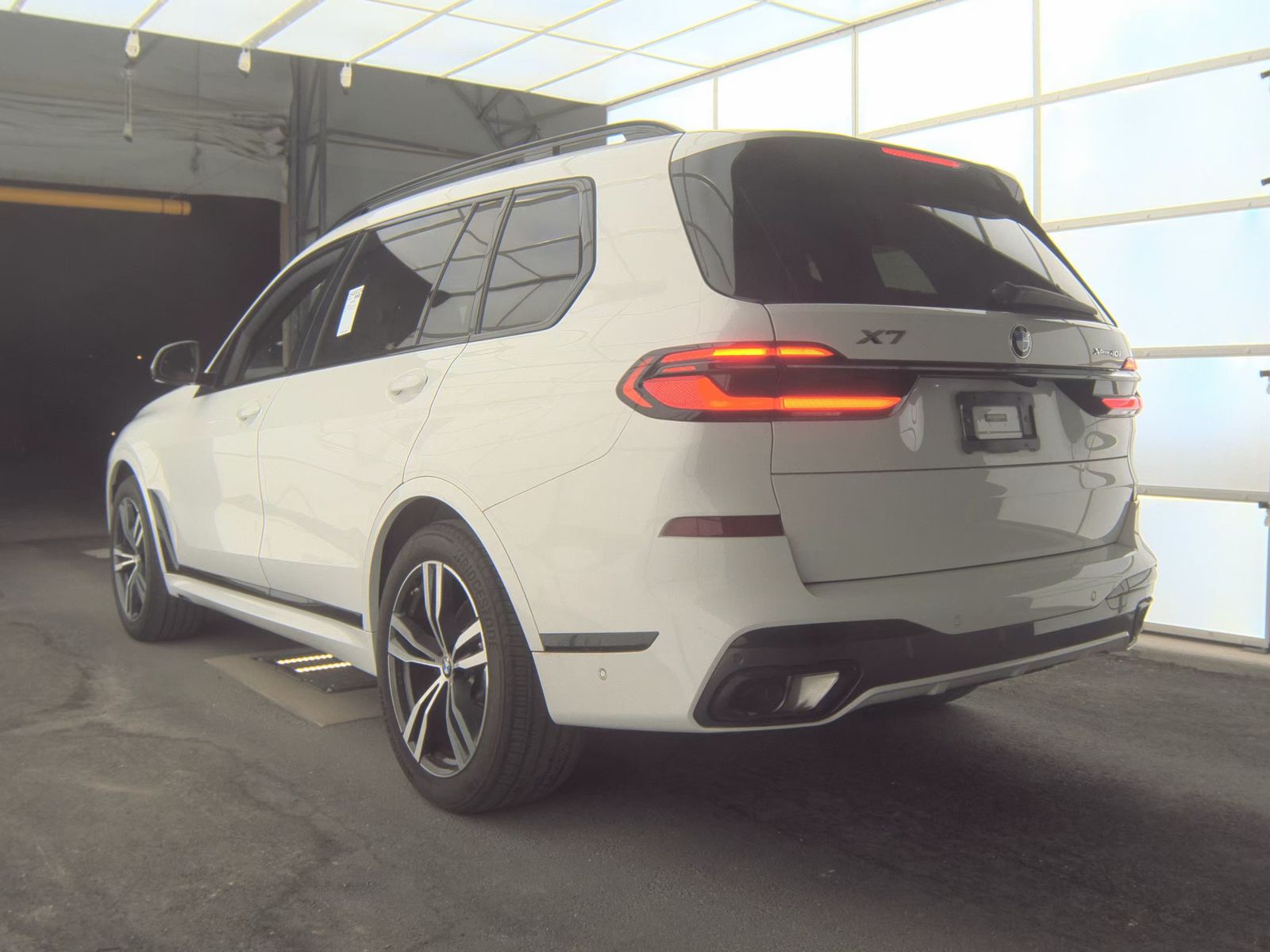 2023 BMW X7 xDrive40i AWD