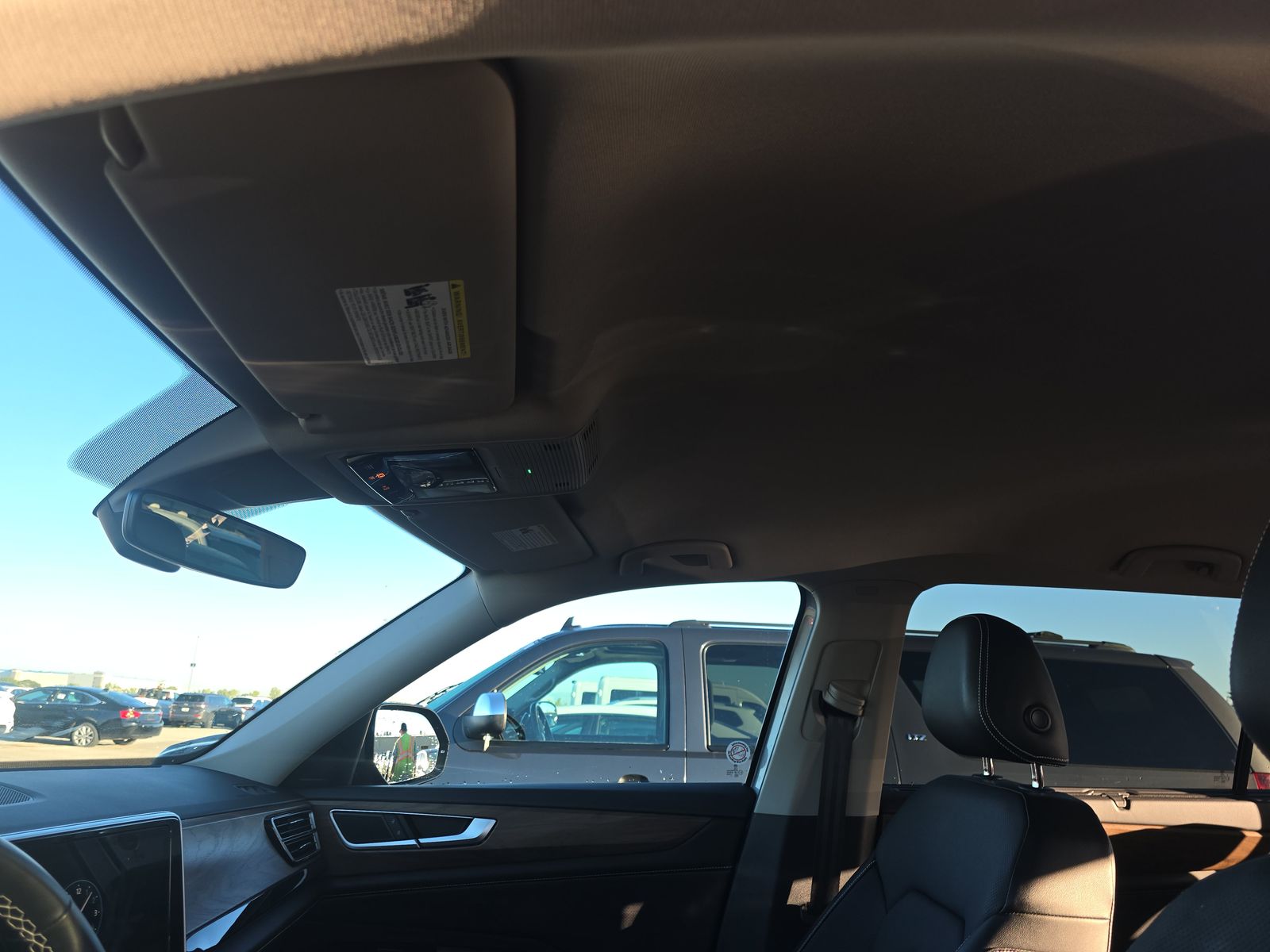 2025 Volkswagen Atlas 2.0T SE FWD