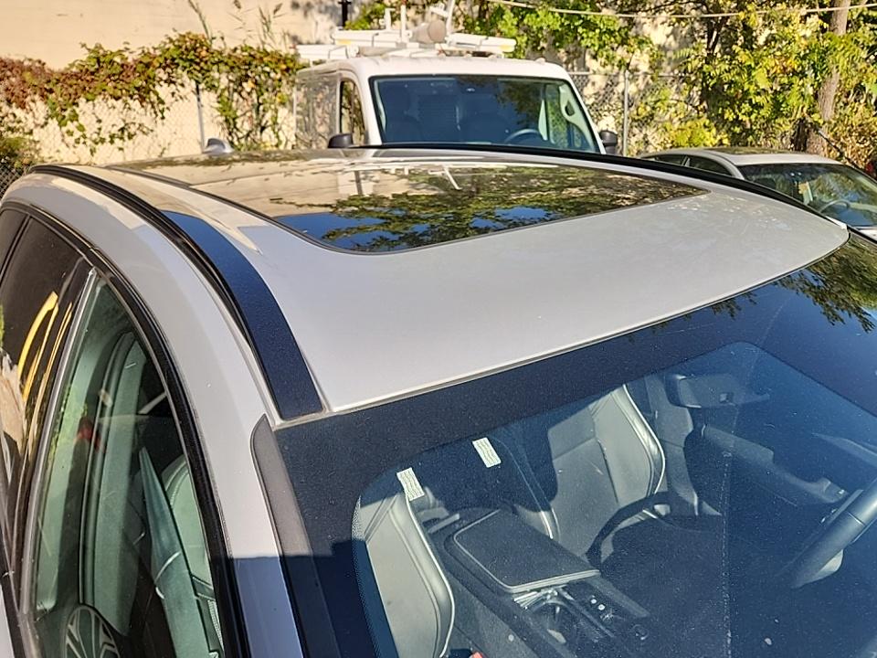 2022 Volvo XC60 Recharge T8 R-Design AWD