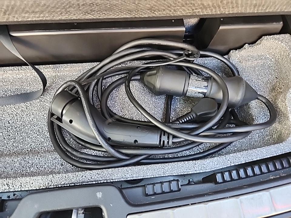 2022 Volvo XC60 Recharge T8 R-Design AWD