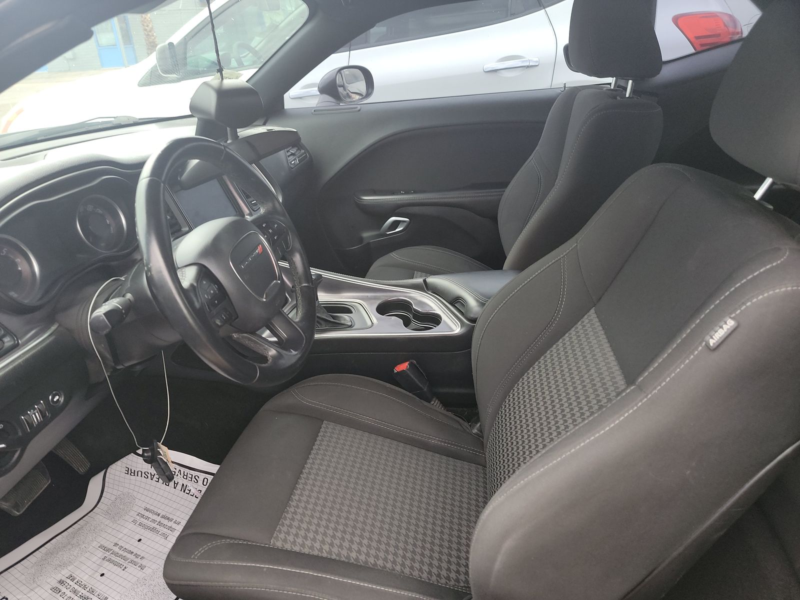 2018 Dodge Challenger SXT RWD
