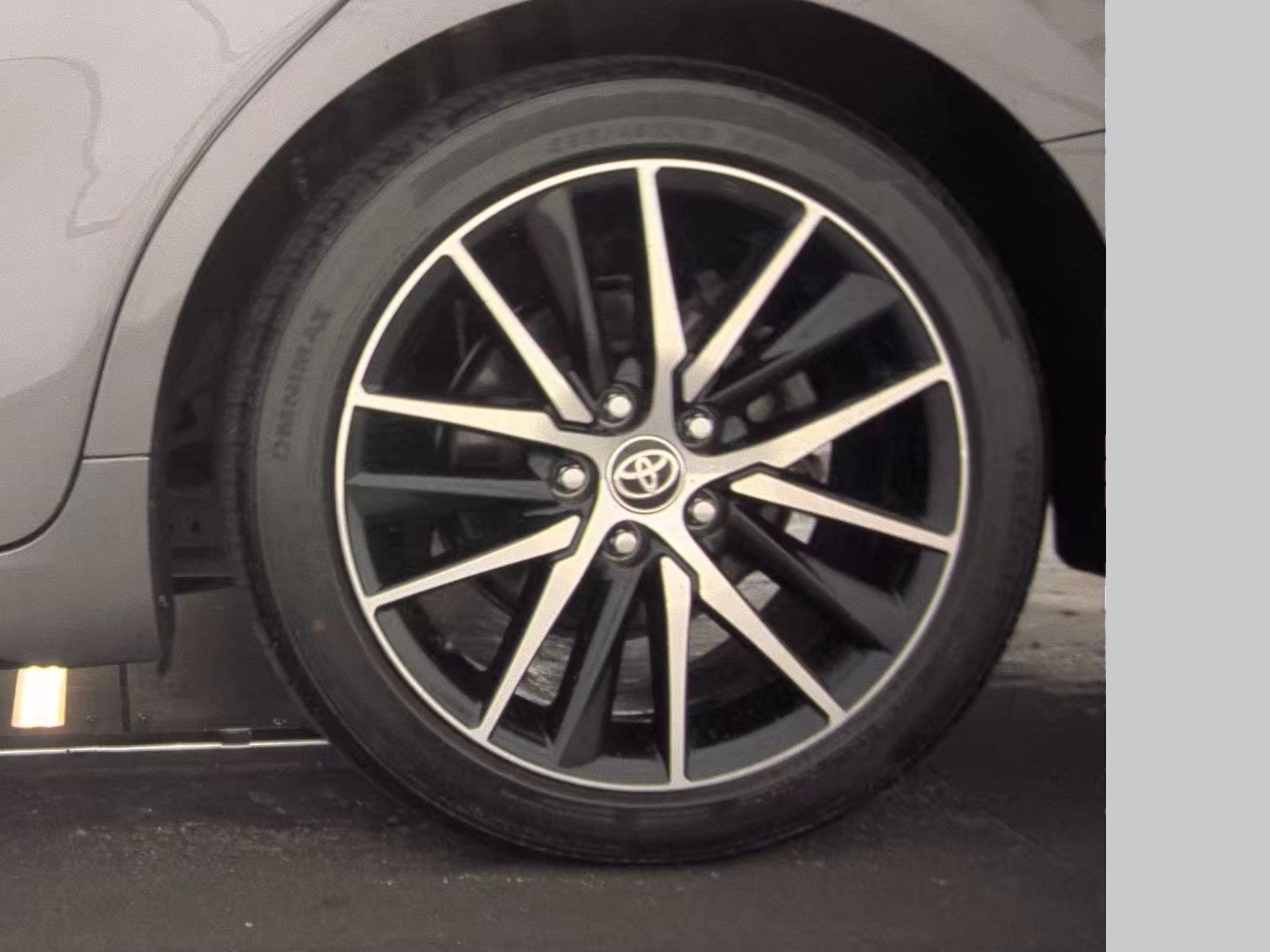 2022 Toyota Camry SE AWD