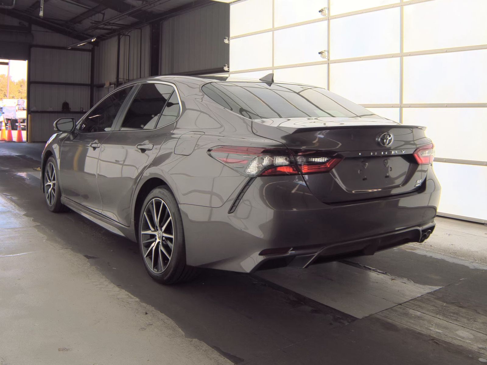 2022 Toyota Camry SE AWD