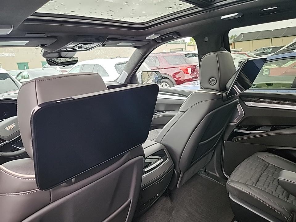 2025 Cadillac Escalade ESV V-Series AWD