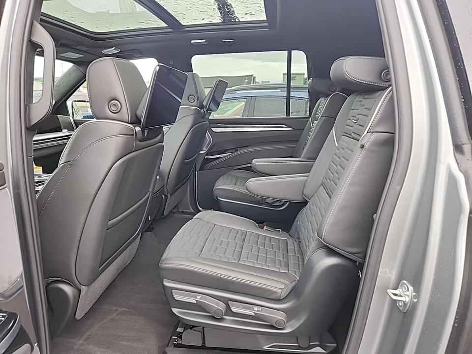 2025 Cadillac Escalade ESV V-Series AWD