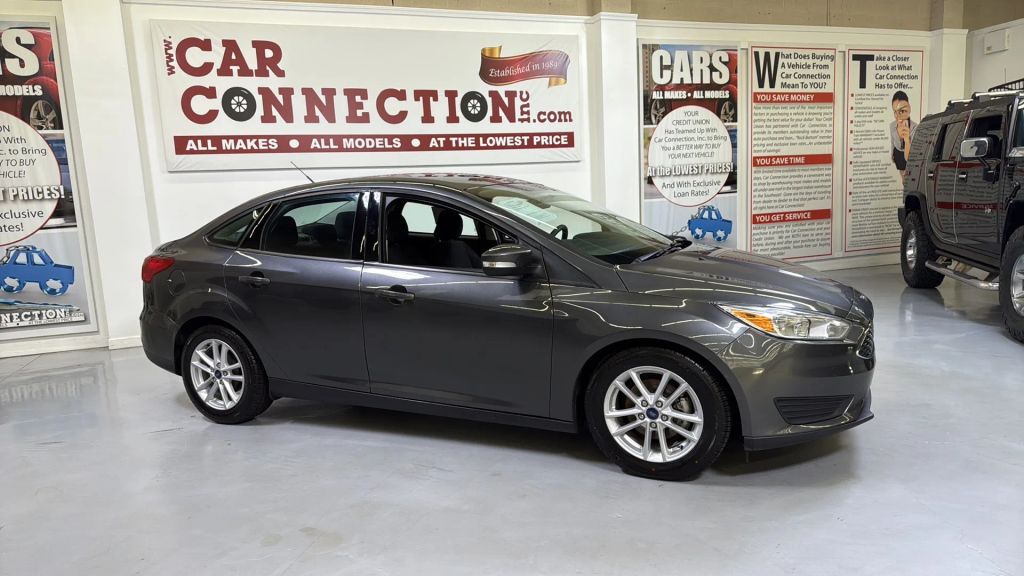 2017 Ford Focus SE FWD