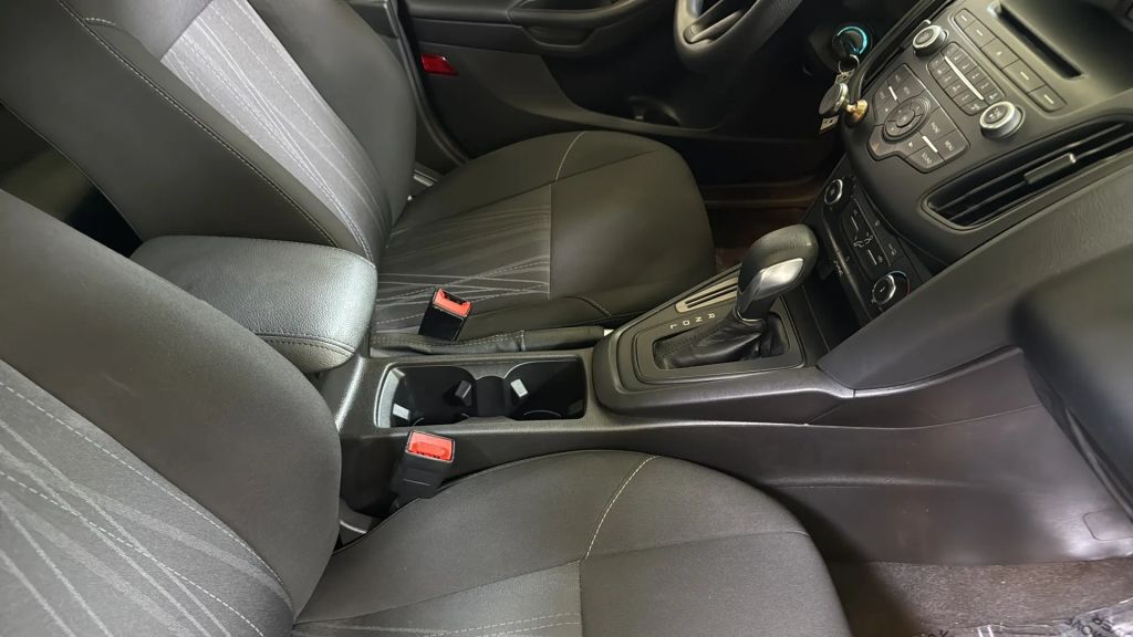 2017 Ford Focus SE FWD