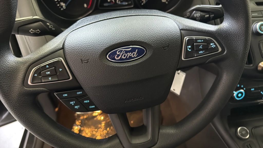 2017 Ford Focus SE FWD