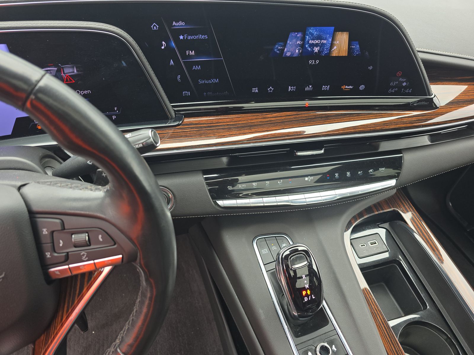 2023 Cadillac Escalade Premium Luxury AWD