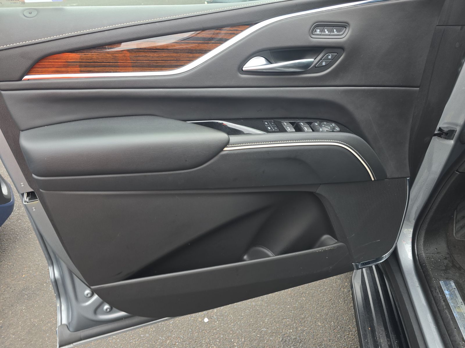 2023 Cadillac Escalade Premium Luxury AWD