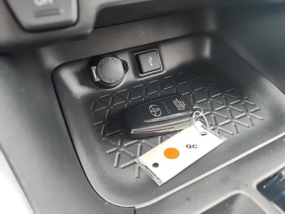 2022 Toyota RAV4 XLE AWD