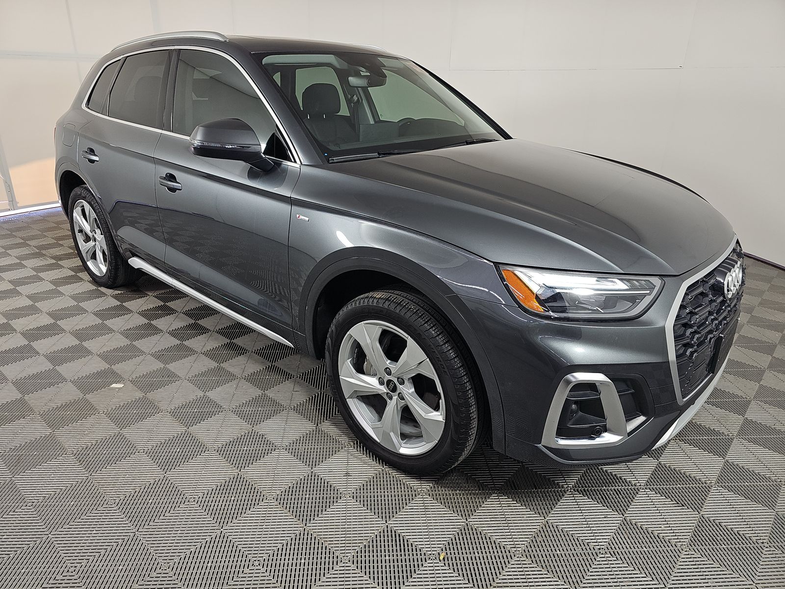 2024 Audi Q5 S line Premium Plus AWD