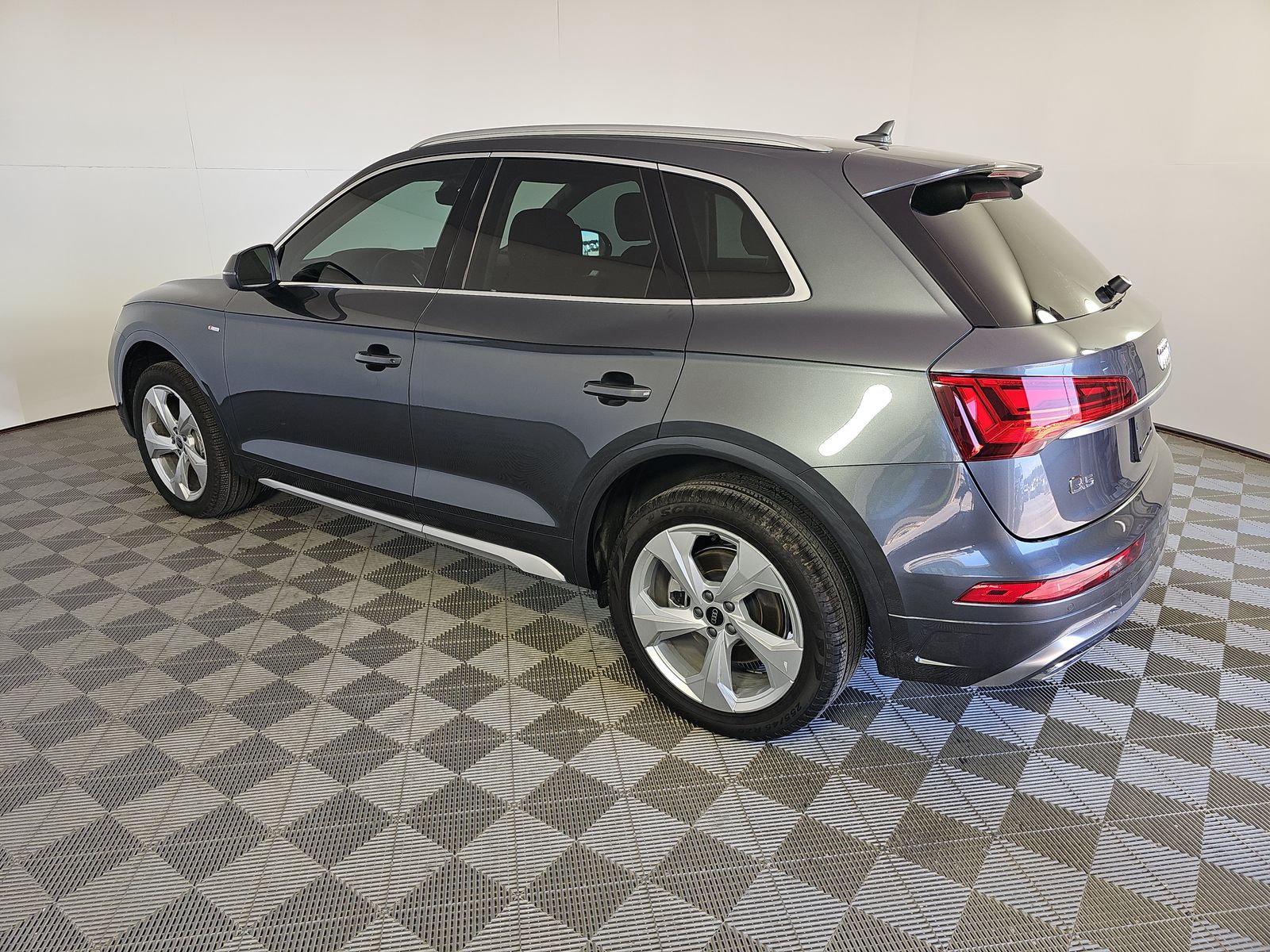 2024 Audi Q5 S line Premium Plus AWD